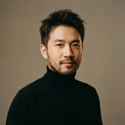 校花首席导演陈逸飞